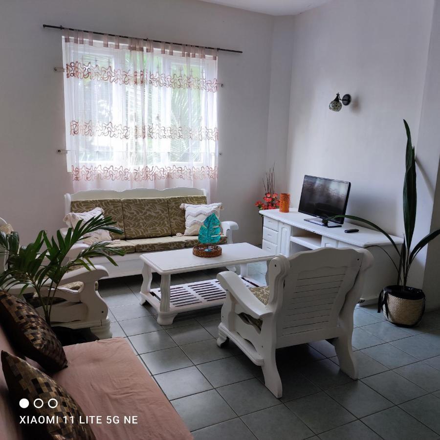 Grand Baie View Appart Экстерьер фото